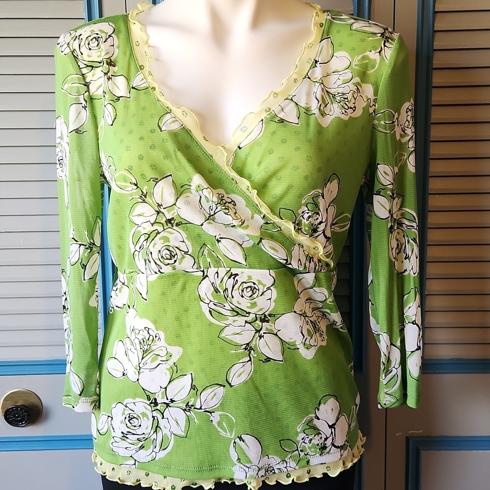 Axcess Green Floral Top